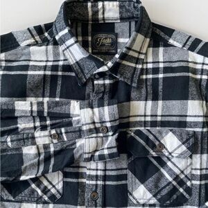 Jach’s MFG Heritage Flannel Long Sleeve Button Down Shirt Men’s Large Pockets
